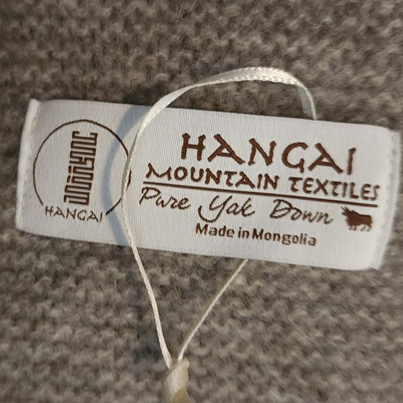 Hangai Mountain Textiles Pure Yak Down Throw Blanket - Picture 5 of 6